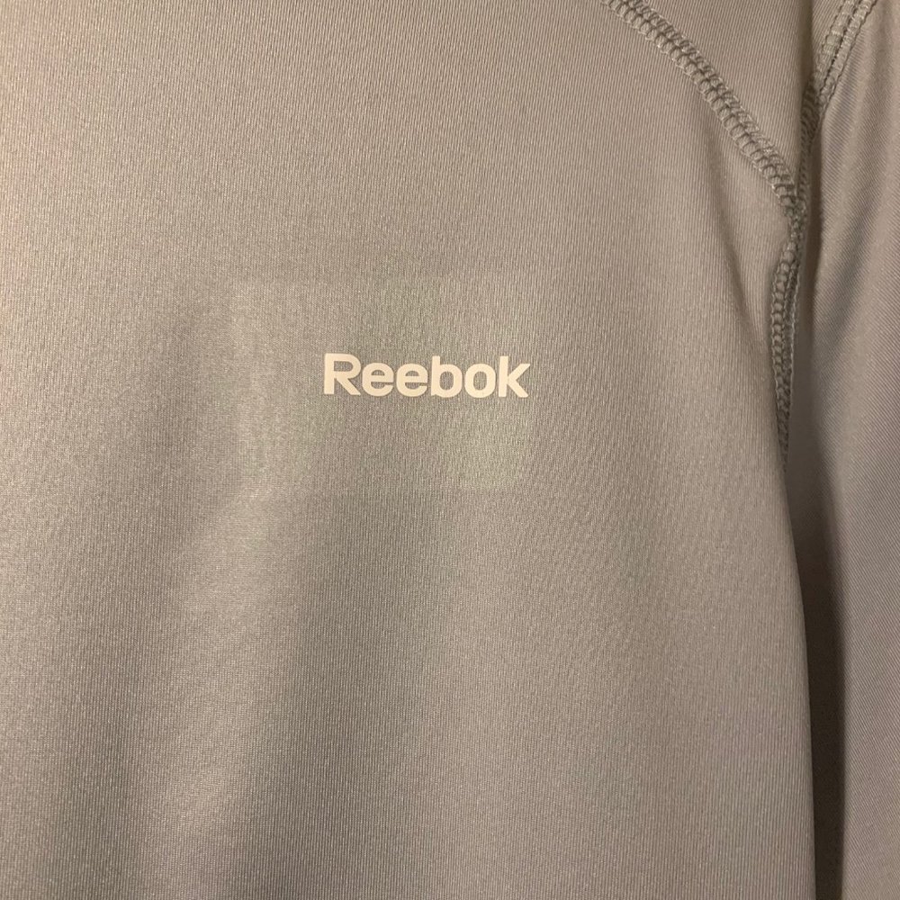 🎉🎉 Men's Reebok Compression Shirt - Picture 2 of 3